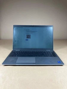 Dell Latitude 5520 15,6" i7-1165G7 2,8GHz 8GB RAM OHNE SSD OS FEHLENDER UNTERDECKEL - Bild 1 von 11