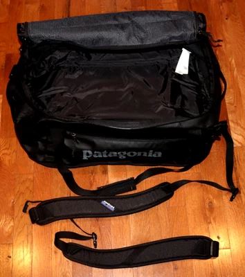 BNWT Patagonia Black Hole Duffel 40L MSRP $159!! - Image 1 of 4