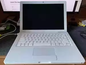 Retro Macbook New SSD - Picture 1 of 6