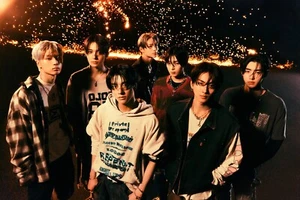 Enhypen Autographed Signed 8x10 Photo - Asian - Picture 1 of 1