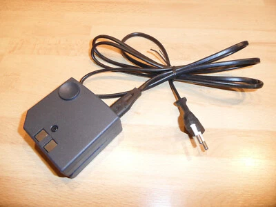 Netzgerät Netzteil Delta AC Adaptor ADP-12UE  30V  0,4A V85 für Drucker n545     - Bild 1 von 4