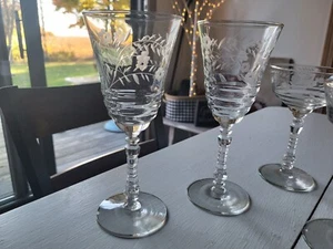 Pair of Vintage Libbey Rock Sharpe Cut Crystal Halifax 3005 Pattern Wine - Picture 1 of 4