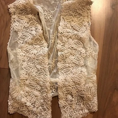 Chaleco Karen Kane Vintage Encaje Romántico Foto 1 de 4