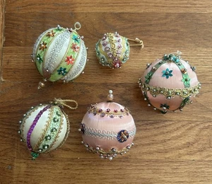 Vintage 5 Hand Crafted Sequin Ribbon Jeweled Beaded Satin Push Pin Ornament MCM - Picture 1 of 10