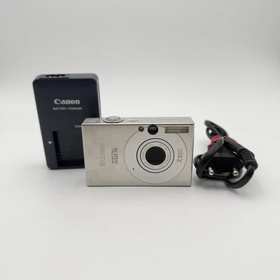 Canon IXUS 70 Silber - Kompakte Digitalkamera - Geprüft - Bild 1 von 4