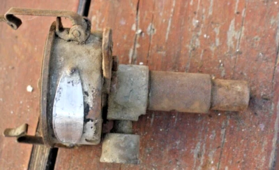 1911 1912 1913 1914 1915 1916 1917 Remy Electric 6 Cylinder Distributor - Image 1 of 3