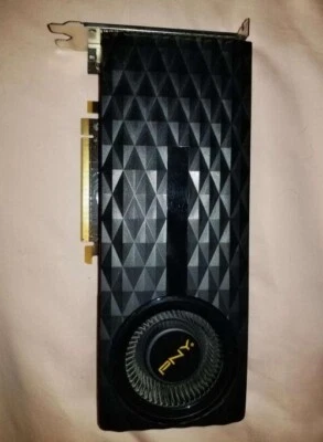 Tarjeta de gráficos PNY GeForce GTX 970 4 GB GDDR5 (VCGGTX9704R2XPB) Foto 1 de 4