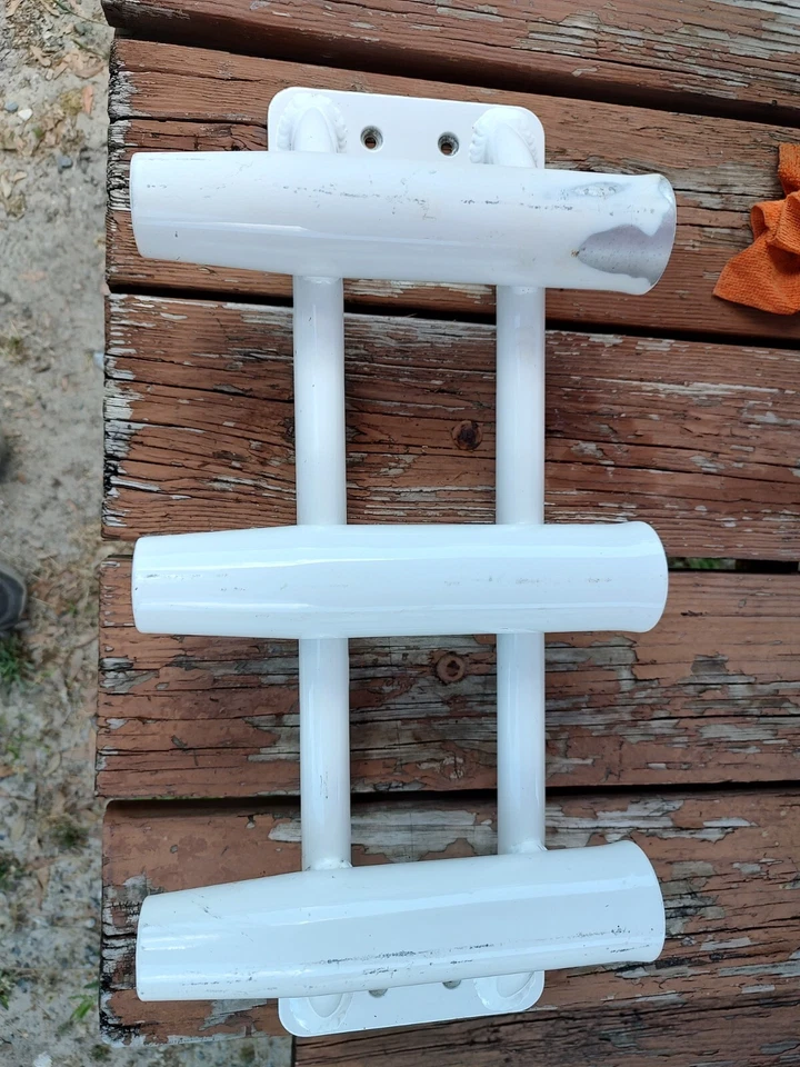3-pole Tube Mounted Rod Holders - Image 1 of 1
