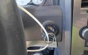 Ignition Switch Fits 01-07 CARAVAN 2129521 - Picture 1 of 12