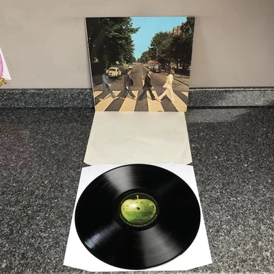 LP VINYL ALBUM THE BEATLES ABBEY ROAD 1969 UK 1ST PRESS PCS 7088 SUPERB EX/EX+ - Image 1 of 4