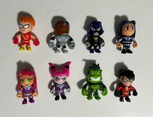 (8) Teen Titans Go! Blind Bag Series 1 Mini Figures Complete Set Lot - Picture 1 of 1