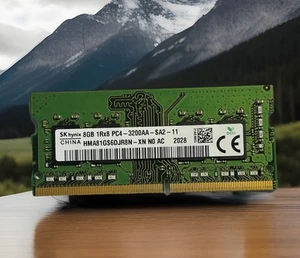 SK HYNIX 8 GB DDR4 LAPTOP RAM PC4-3200AA 1Rx8 HMA81GS6DJR8N-XN, SKU 14401 - Picture 1 of 2