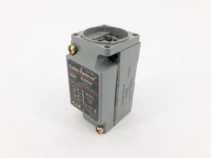 New Cutler-Hammer E50SN Limit Switch Body w/ E50RB Receptacle - No Box - Picture 1 of 8