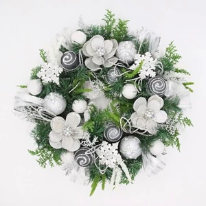 Capiz Siiver White Wreath - Picture 1 of 3