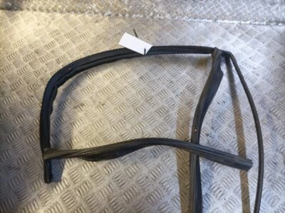 SELLO VENTANA EXTERIOR LADO CONDUCTOR TRASERO FORD GALAXY ZETEC TDCI 06-15 5 PUERTAS 6M21-U25824 Foto 1 de 2