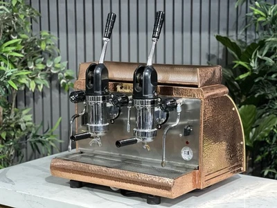 MÁQUINA DE CAFÉ ESPRESSO COMERCIAL VICTORIA ARDUINO ATHENA LEVA GRUPO 2 BRONCE C Foto 1 de 4