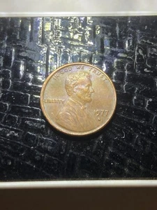 1977 D Lincoln Memorial Error Penny Uncleaned circulated Rare Collectors Coin - Picture 1 of 3