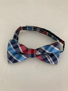 youth bow tie - Picture 1 of 2