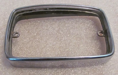1970 1971 1972 PLYMOUTH VALIANT DUSTER SCAMP PARK LIGHT PARK LAMP TURN BEZEL OEM - Image 1 of 4