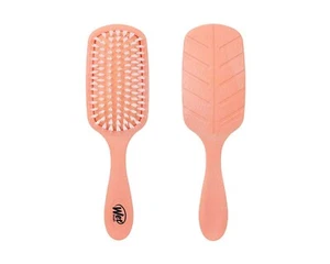 Wet Brush - GO GREEN COCONUT OIL INFUSED TREATMENT & SHINE BRUSH - Picture 1 of 1