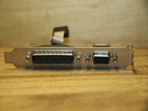 ✔️ SOPORTE DE ALTO PERFIL CON CONECTOR DB25 SERIE MACHO Y DB9 HEMBRA - VENDEDOR DEL REINO UNIDO - Imagen 1 de 3