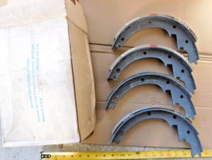 NOS GM BRAKE SHOE REPLACEMENT SET PART NO. 1154133 CAR TRUCK - Imagen 1 de 2
