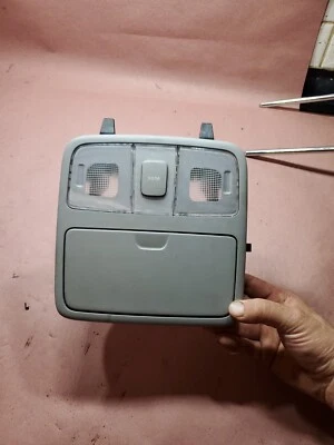 2011 Hyundai Elantra Touring Overhead Console (Bin 302)) - Image 1 of 4