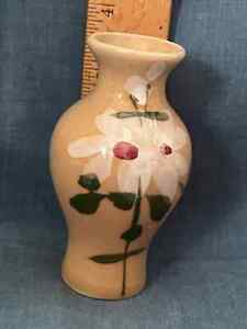 4 Inch Gold Bud Vase MADE IN TAIWAN