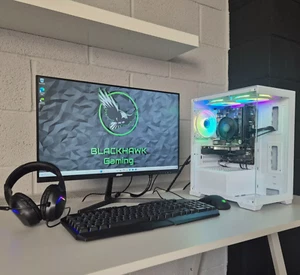 PAQUETE PC GAMING RZEN 5 RTX 3050 16GB RAM 1TB SSD CON MONITOR 27" - Imagen 1 de 1