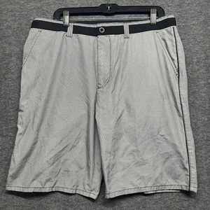 Pantalones Cortos Travis Mathew Para Hombres 36 Gris Frente Plano Rendimiento Golf Elastizados 10” - Imagen 1 de 7