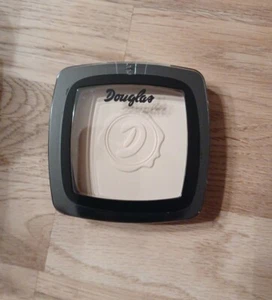 Douglas Make-Up Teint Puder Mattifying Powder 188190 Nr. 3 Ultimate Beige 10 g - Bild 1 von 2