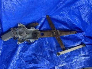 1994 1995 1996 Chevy Impala SS Driver Rear Window Regulator w/ Motor 94 95 96 - Picture 1 of 3