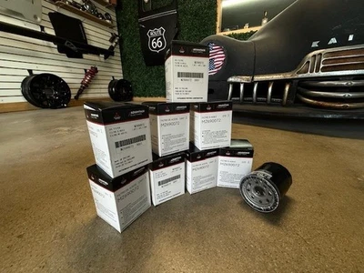 (8) NEW OEM Genuine Mitsubishi OEM Engine Oil Filter MZ690072 - Image 1 of 4