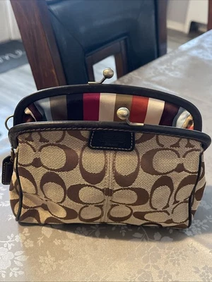 FUNDA BOLSA MAQUILLAJE COACH KISSLOCK VINTAGE Foto 1 de 4