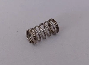Modellbau Fahrzeuge Spiralfedern Feder Dämpfung No.5 L=8mm, D=3mm 4 Stück NEU - Bild 1 von 1