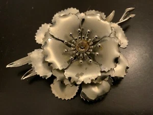 Vintage Coro grande spilla floreale tremolante multistrato parti mobili spilla 3D 3,5 in - Foto 1 di 7