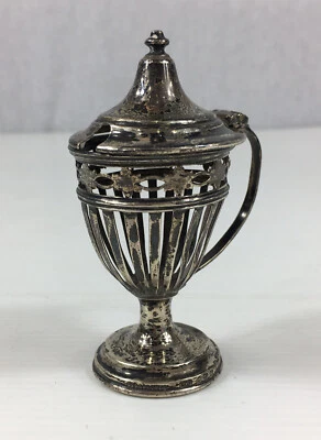 Antiguo forro de olla de mostaza en forma de urna de plata maciza Levi & Salaman 1917 que falta  Foto 1 de 4