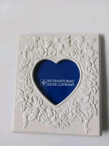 International Silver Company White Ceramic Heart Picture Frame - Picture 1 of 3