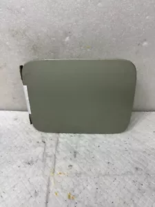 2004 HYUNDAI ELANTRA Fuel Tank Filler Cap Flap Lid Cover OEM (243) - Bild 1 von 5
