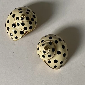 KENNETH JAY LANE, Heavy Cream & Black Polka Dot Snail Clip-on Earrings - Picture 1 of 4