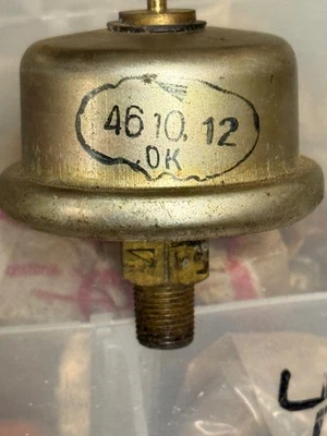 Transmisor de presión de aceite nuevo Toyota Land Cruiser Japón. No estoy seguro de qué modelo adaptarse. Foto 1 de 4