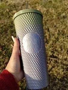Starbucks Fall 2024 Green & Purple Metallic Venti STUDDED Tumbler Cold Cup 24oz - Bild 1 von 2