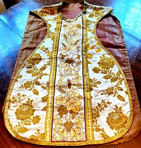 Antique Gold French Vestment - Silk and Metallic Hand Made Chasuble  WW242 - Picture 1 of 8