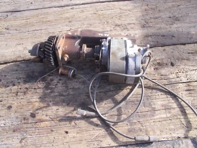 McCormick Deering Farmall 22-36 IH Tractor ORIGINAL Magneto w/ drive gear holder - Image 1 of 4