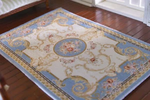 Beautiful Pastel Floral Garland Victorian Rug 1/12 1/6 Dollhouse Miniature - Picture 1 of 3