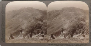 STEREOSCOPIE CARTE STEREOSCOPIQUE JUTOGH MILITARY STATION SIMLA INDIA HOMMES1903 - Afbeelding 1 van 2