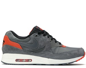 nike wide fit trainers womens