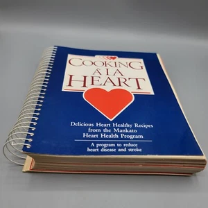Vintage 1990 Cooking À La Heart Mankato Health Minnesota Cookbook Recipes Book - Picture 1 of 10