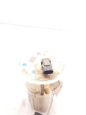 03-06 MONTAJE BOMBA COMBUSTIBLE TOYOTA SIENNA 3.3L V6 AWD  Foto 1 de 4