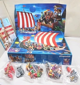 Playmobil 5723 Viking Longboat Playset con 8 personaggi e accessori nuovo scatola aperta - Foto 1 di 12